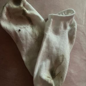 Stallgeflüster für die Füße: Individuelle Sneaker-Socken mit persönlicher Note