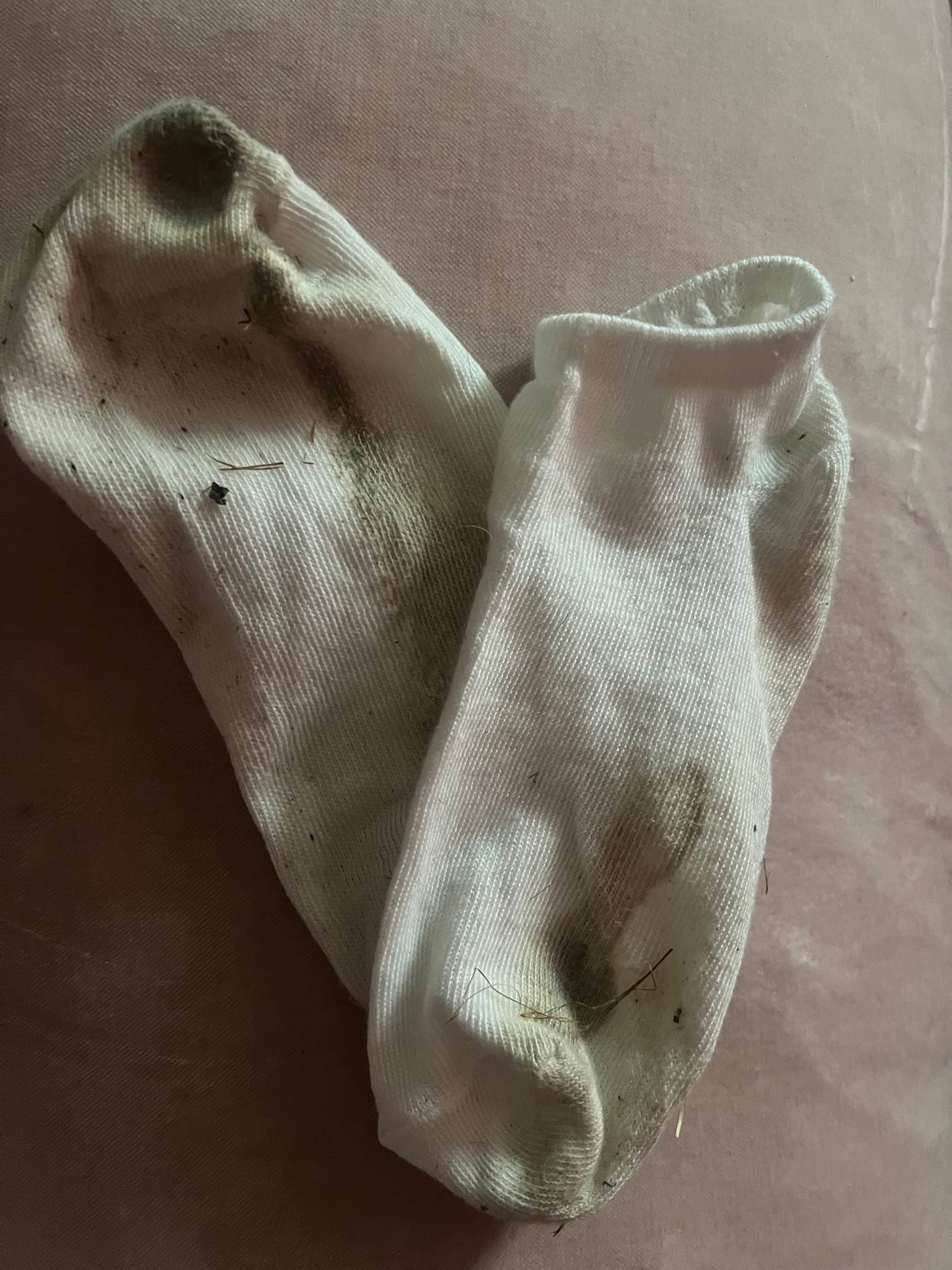 Stallgeflüster für die Füße: Individuelle Sneaker-Socken mit persönlicher Note
